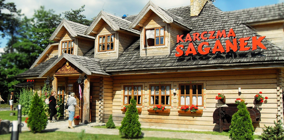 Karczma Saganek — widok od frontu